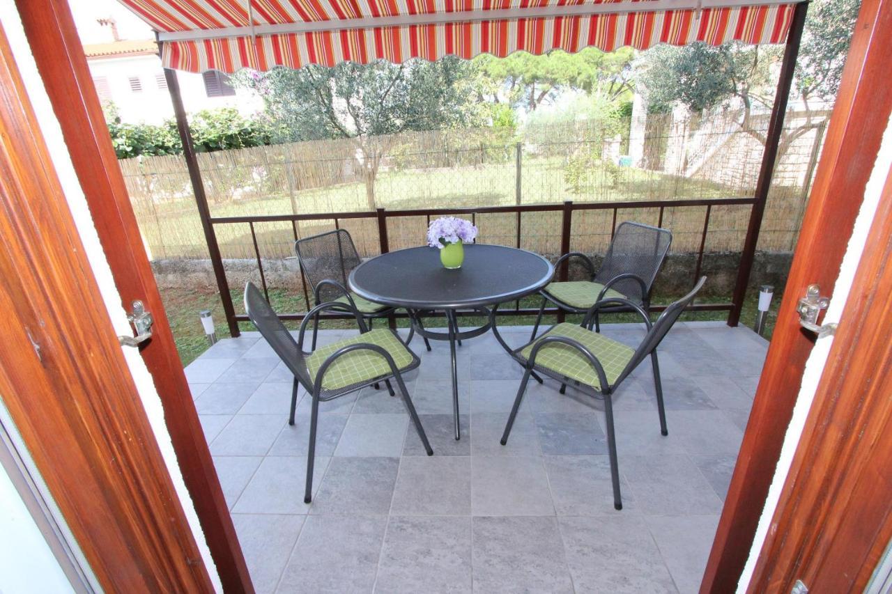 רוביני Apartments Mirela מראה חיצוני תמונה