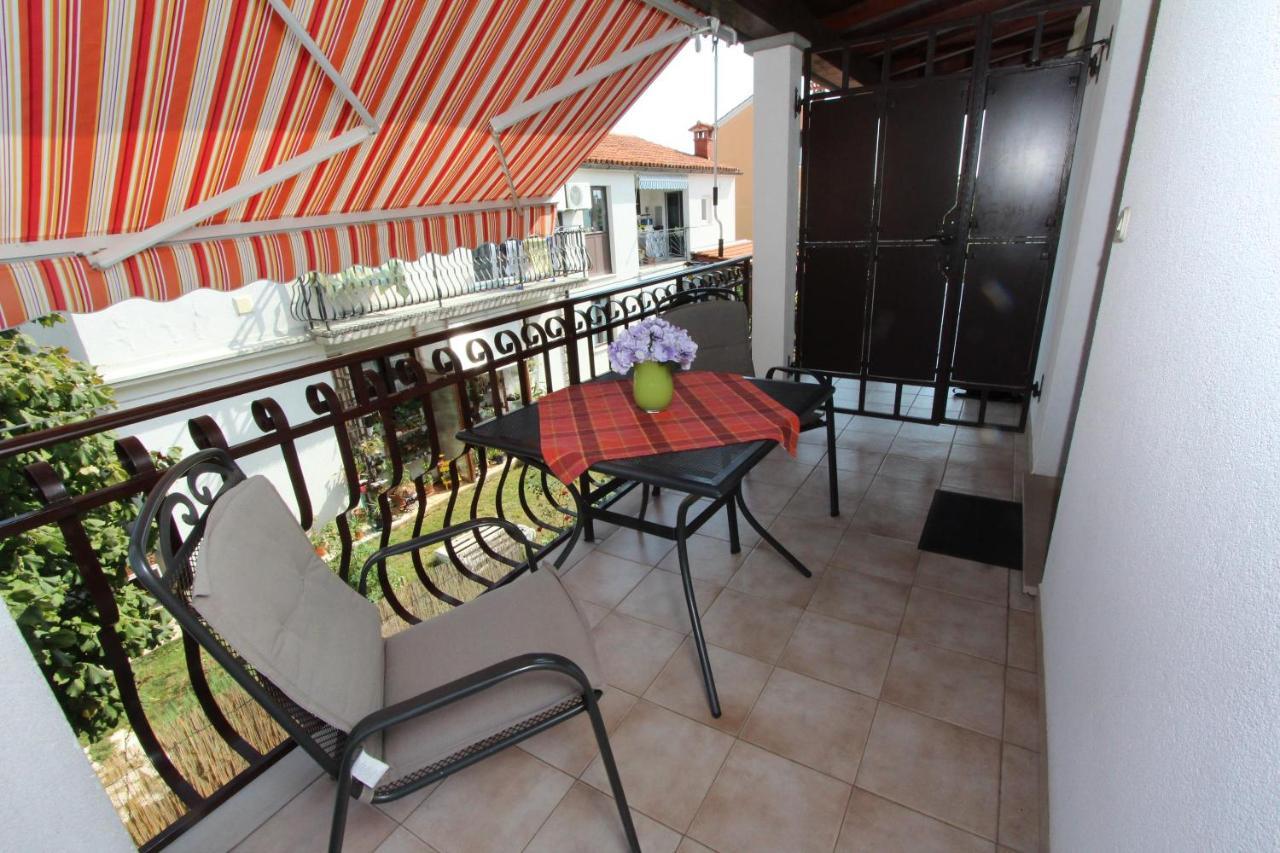 רוביני Apartments Mirela מראה חיצוני תמונה